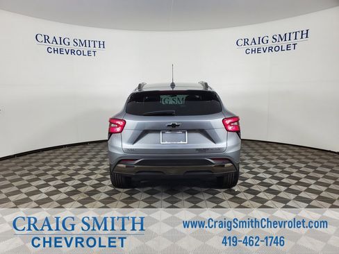 New 2025 Chevrolet Trax ACTIV w/ Driver Confidence Package image 12