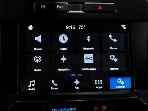 Used 2017 Ford F250 XLT w/ XLT Premium Package image 8