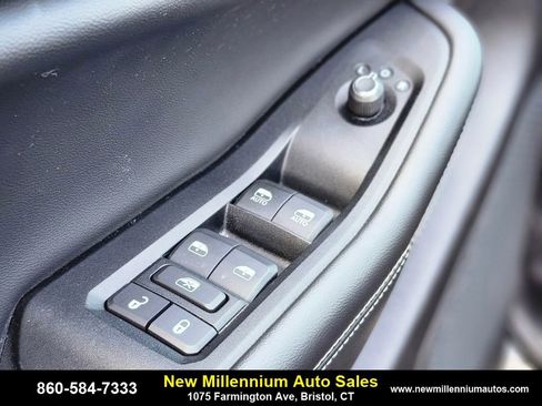 Used 2024 Jeep Grand Cherokee L Limited w/ Luxury Tech Group II image 18
