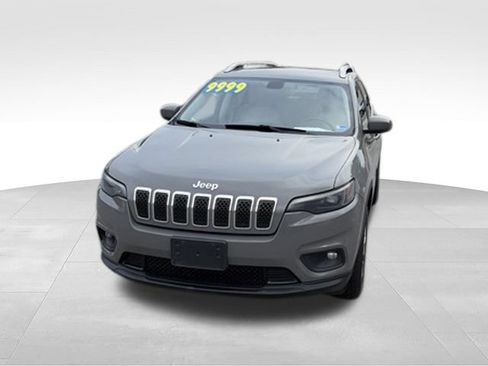 Used 2020 Jeep Cherokee Latitude Plus w/ Travel & Safety Group AWD/4WD image 21