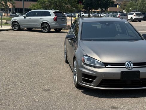 Used 2017 Volkswagen Golf R 4-Door AWD/4WD image 4