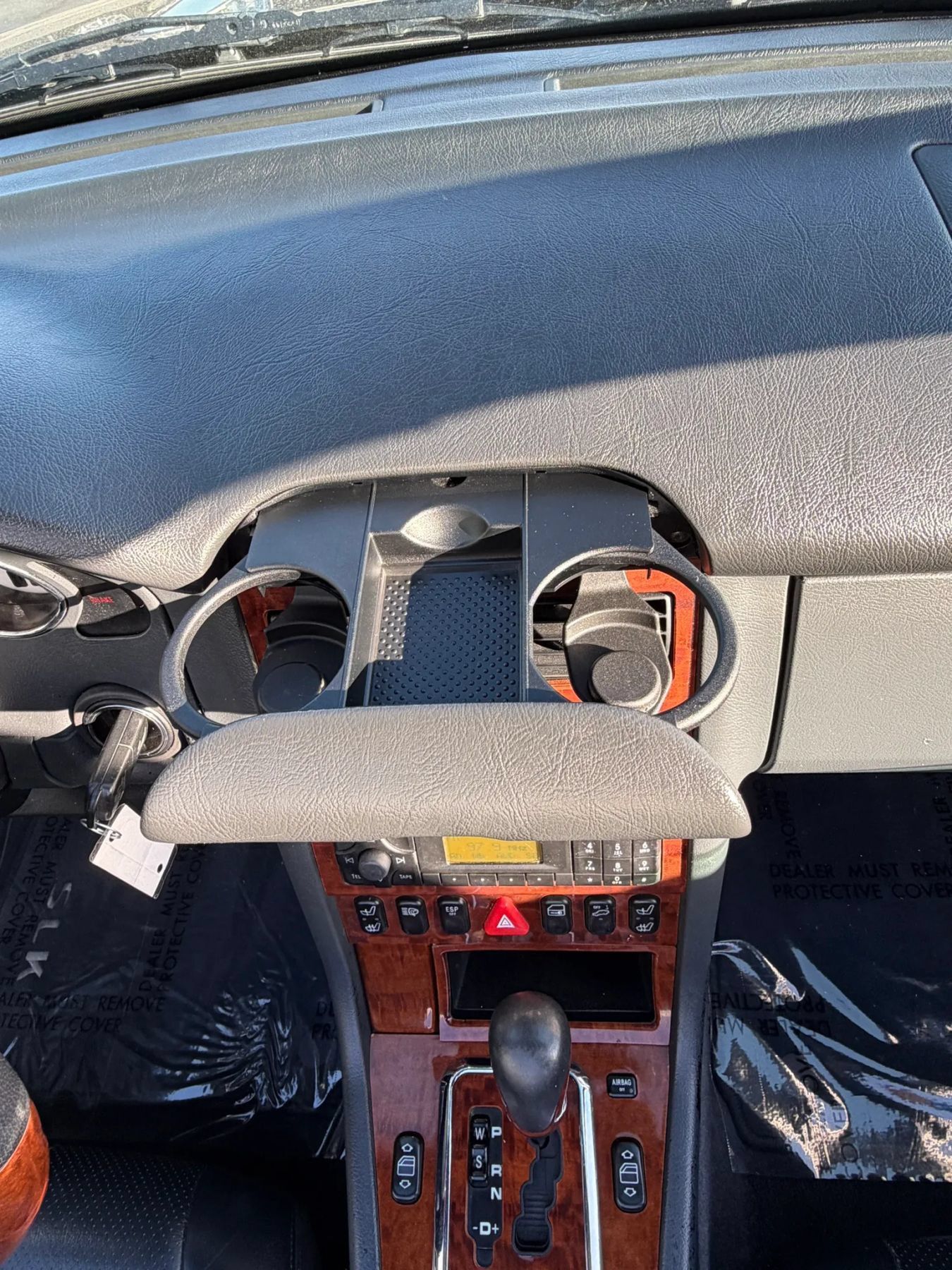 Used 2001 Mercedes-Benz SLK 320 image 23