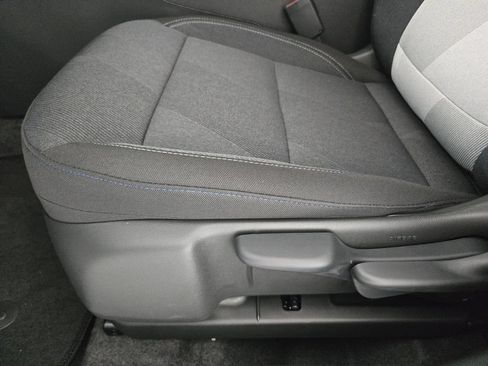 New 2026 Chevrolet Trax LS w/ LS Convenience Package FWD image 25