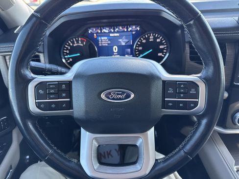 Used 2023 Ford Expedition Limited image 28