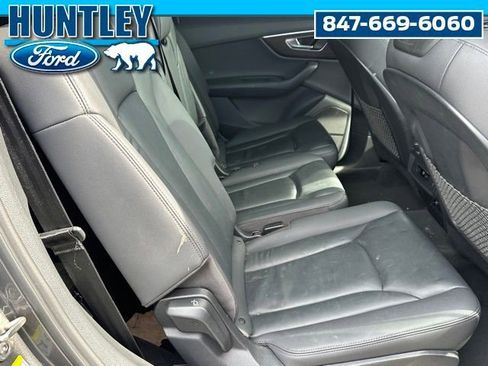 Used 2021 Audi Q7 2.0T Premium Plus w/ Premium Plus Package AWD/4WD image 14