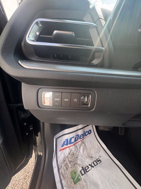 Certified 2026 Chevrolet Traverse LT AWD/4WD image 13