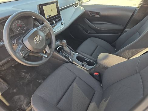 Used 2024 Toyota Corolla LE FWD image 9
