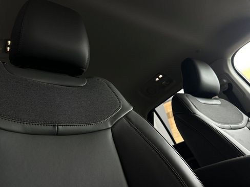 New 2026 Ford Explorer Active w/ Active Comfort Package image 17