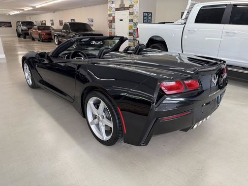 Used 2014 Chevrolet Corvette Stingray Convertible w/ Battery Protection Package RWD image 9