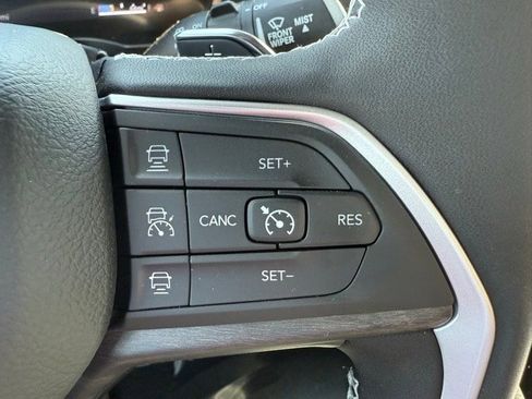 New 2025 Jeep Grand Cherokee L Limited w/ Trailer Tow Package image 16