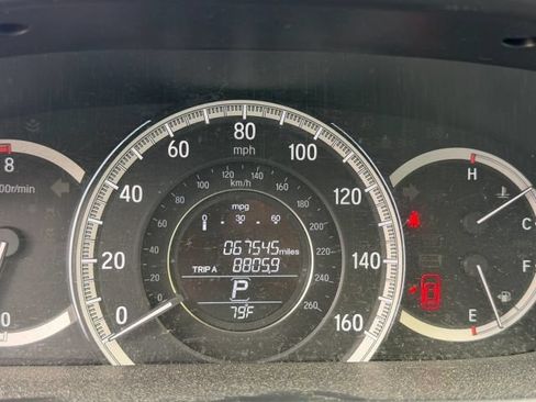 Used 2017 Honda Accord LX image 19