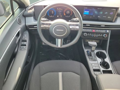 Used 2025 Hyundai Sonata SE image 13