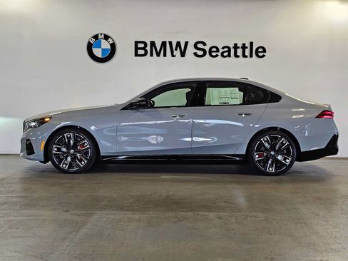 New 2026 BMW i5 M60 w/ Executive Package AWD/4WD image 3