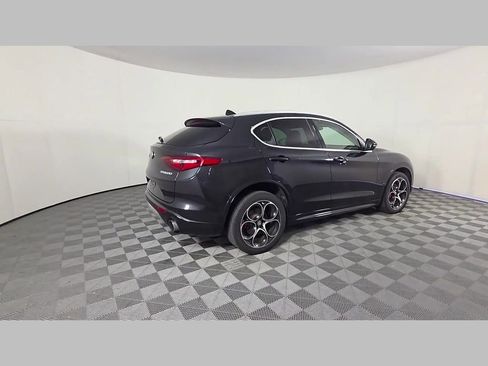 Used 2020 Alfa Romeo Stelvio Ti w/ Active Blind Spot Package AWD/4WD image 37
