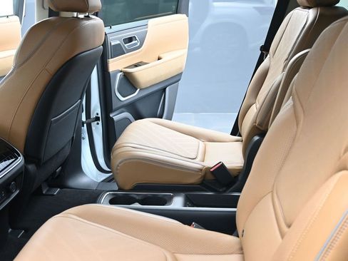 New 2026 INFINITI QX80 Luxe w/ Exterior Package image 10