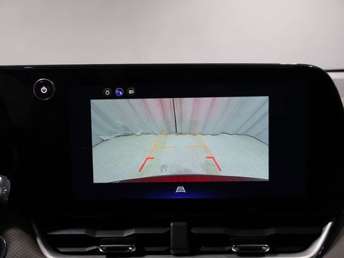 Used 2026 Chevrolet Equinox LT w/ Convenience Package II image 27