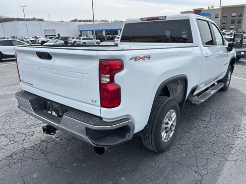 Used 2025 Chevrolet Silverado 2500 LT w/ Convenience Package AWD/4WD image 5