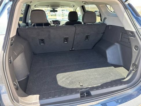 Used 2024 GMC Terrain SLE AWD/4WD image 27