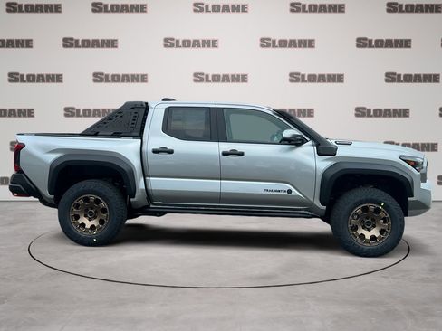 New 2025 Toyota Tacoma 4x4 Double Cab Hybrid image 6