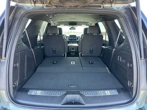 Used 2024 Chevrolet Tahoe Premier AWD/4WD image 14