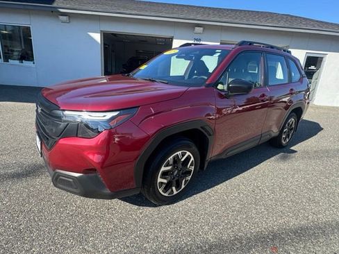 Used 2025 Subaru Forester image 7