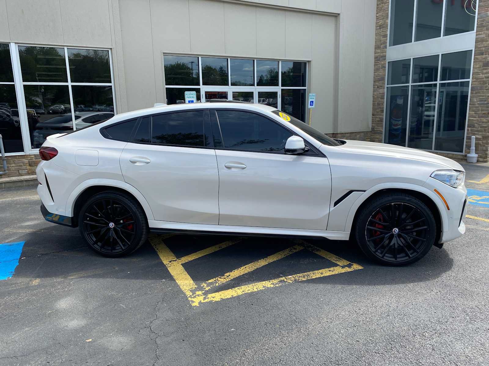 Used 2023 BMW X6 M50i w/ Executive Package AWD/4WD image 14
