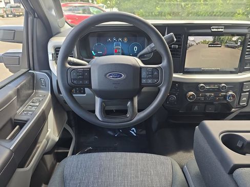 New 2026 Ford F250 XLT w/ XLT Premium Package AWD/4WD image 17