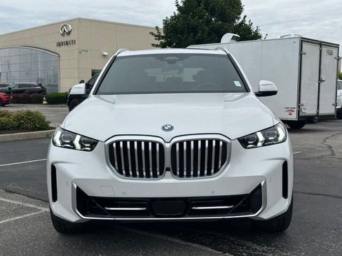 New 2026 BMW X5 xDrive50e w/ Climate Comfort Package AWD/4WD image 5