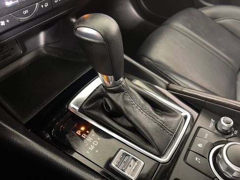 Used 2017 MAZDA MAZDA3 Touring image 22