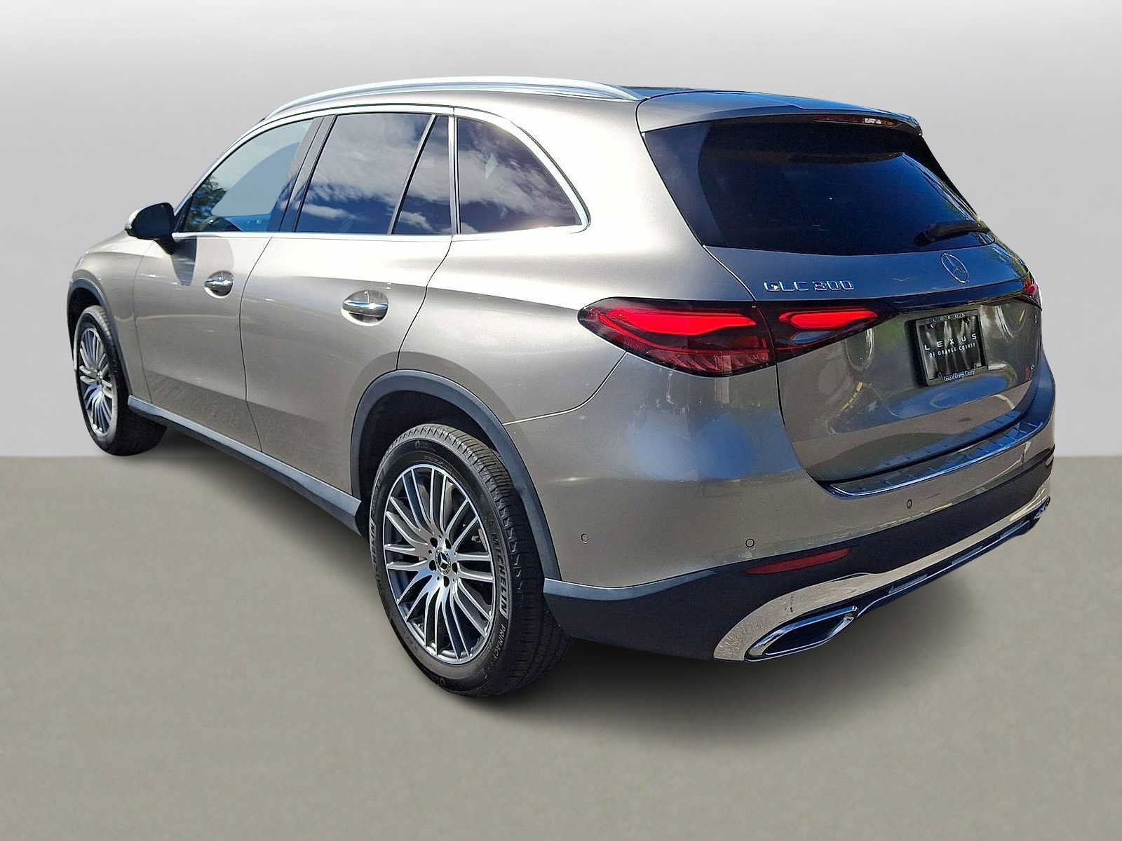 Used 2023 Mercedes-Benz GLC 300 4MATIC image 28