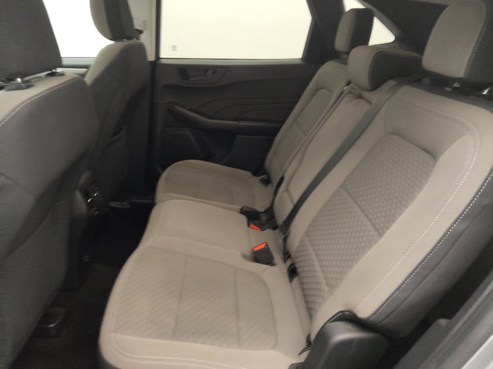 Used 2022 Ford Escape SE w/ SE Sport Appearance Package FWD image 18