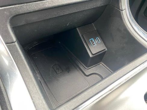 Used 2024 Ford Edge Titanium image 23