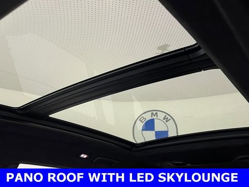 Used 2025 BMW X7 M60i w/ Executive Package image 26