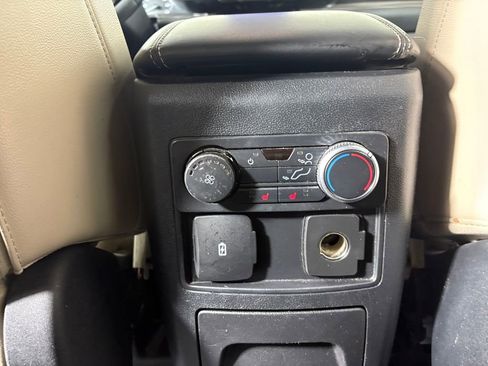 Certified 2022 Ford Explorer Limited image 29