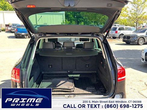 Used 2015 Volkswagen Touareg VR6 AWD/4WD image 13