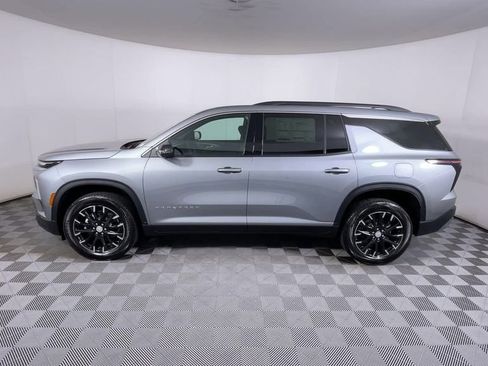 New 2026 Chevrolet Traverse LT w/ Sun and Wheel Package image 5