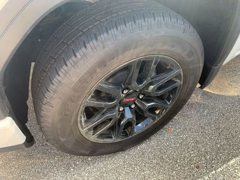 New 2026 GMC Sierra 1500 Elevation image 10