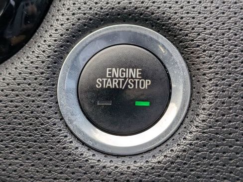 Used 2018 Cadillac XT5 Premium Luxury image 32