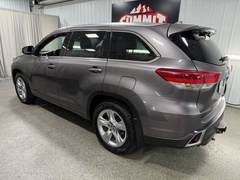 Used 2018 Toyota Highlander Limited AWD/4WD image 6