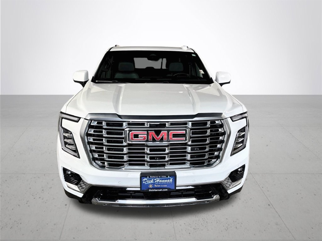 Used 2025 GMC Yukon XL Denali AWD/4WD image 3