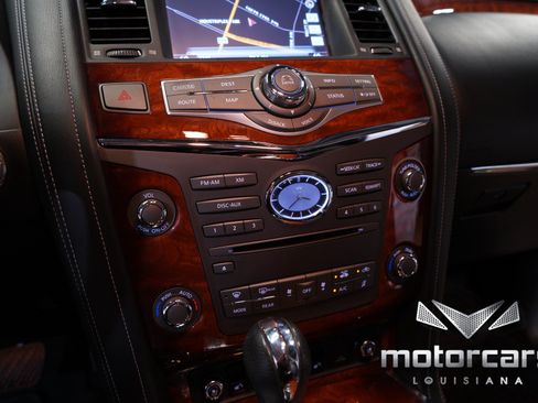 Used 2017 INFINITI QX80 2WD w/ Deluxe Technology Package image 32