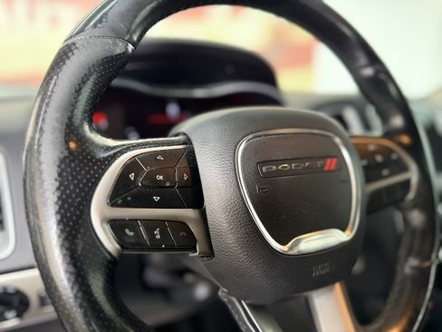 Used 2019 Dodge Durango SXT w/ 3rd Row Seating Group image 27