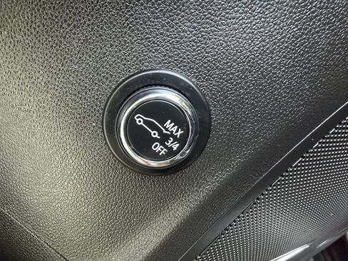 Used 2023 Buick Envision Avenir AWD/4WD image 22