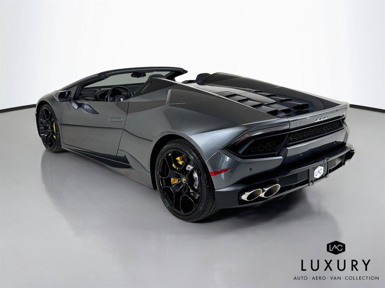 Used 2017 Lamborghini Huracan LP 580-2 RWD image 7