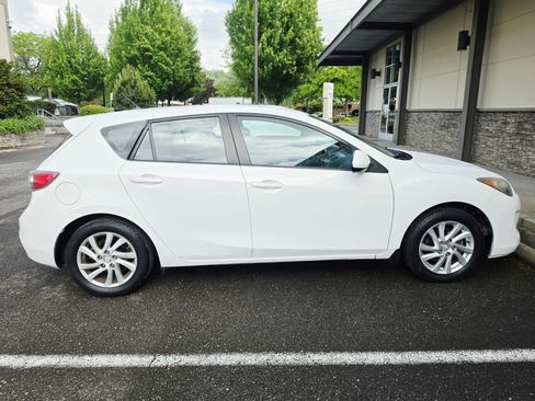 Used 2012 MAZDA MAZDA3 i Touring FWD image 6