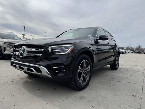 Certified 2022 Mercedes-Benz GLC 300 image 3