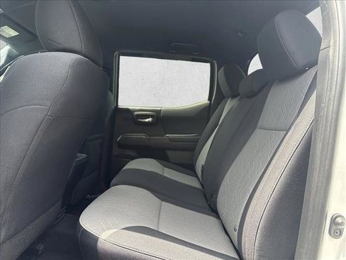 Used 2020 Toyota Tacoma TRD Sport AWD/4WD image 20