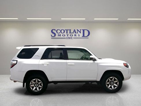 Used 2024 Toyota 4Runner TRD Off-Road image 5