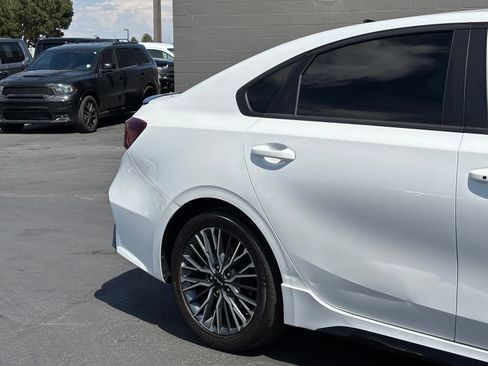 Used 2024 Kia Forte GT-Line w/ GT-Line Premium Package FWD image 3