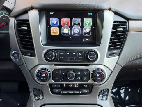 Used 2019 GMC Yukon XL Denali w/ Open Road Package image 34